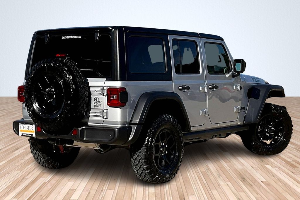 2024 Jeep Wrangler Willys photo 7