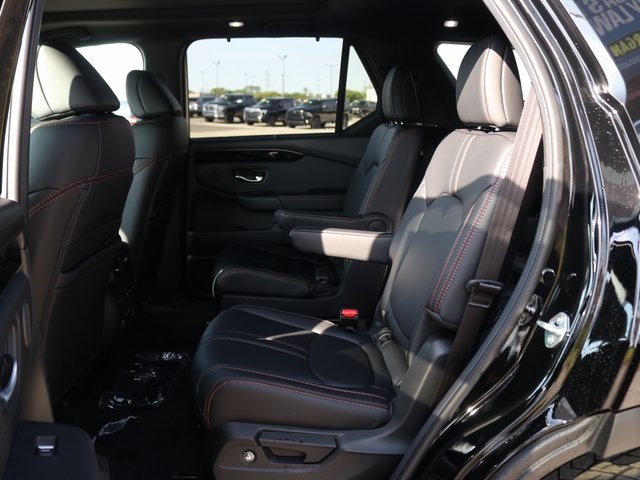 2025 Honda Pilot TrailSport photo 28