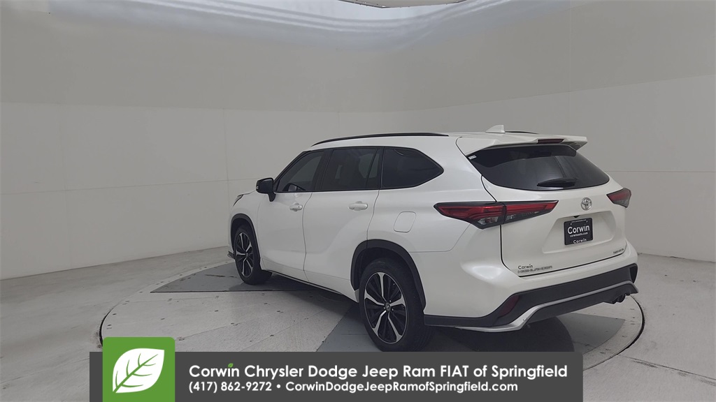 2021 Toyota Highlander XSE photo 11