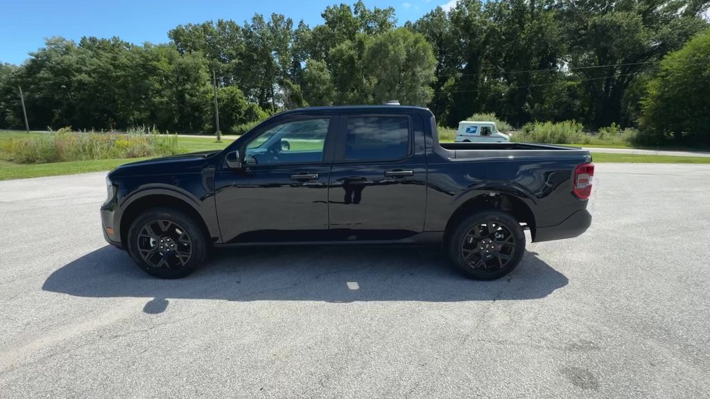 2025 Ford Maverick XLT photo 4
