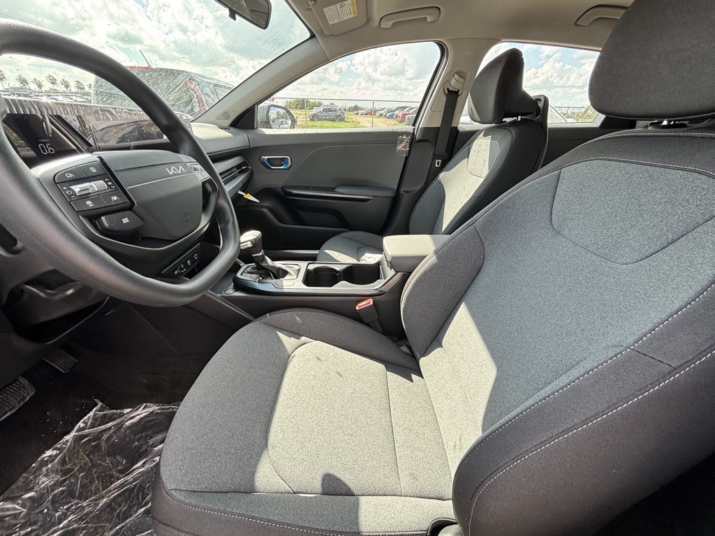 2025 Kia K4 LXS photo 15