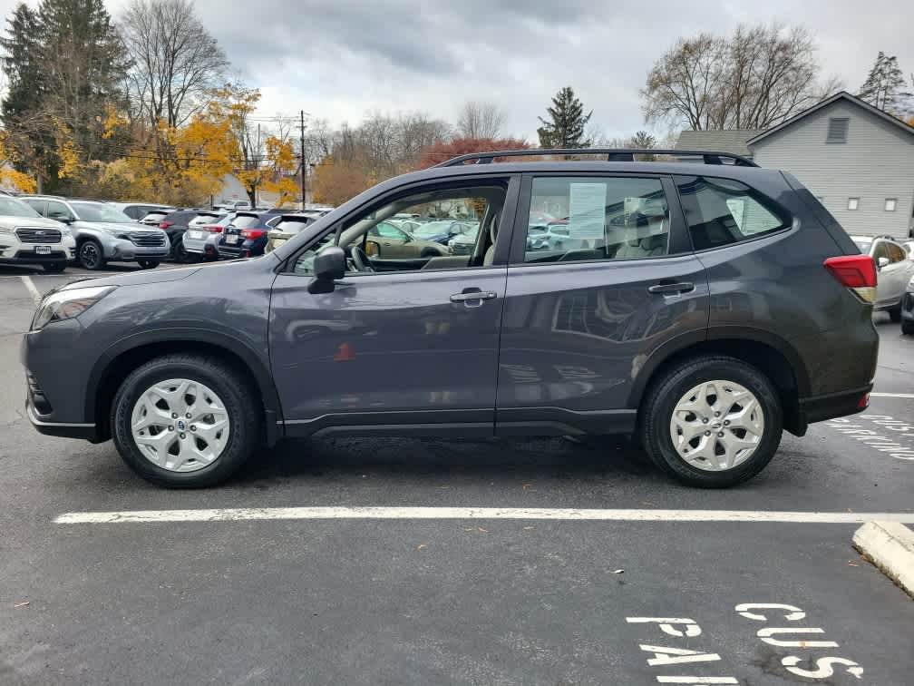 2023 Subaru Forester Base photo 2