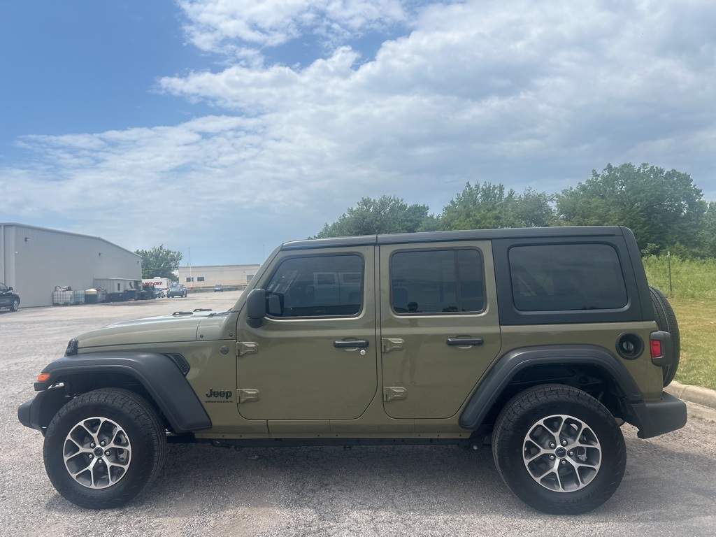2025 Jeep Wrangler Sport S photo 8