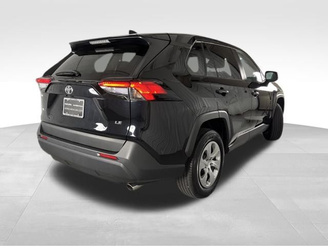 2023 Toyota RAV4 LE photo 7