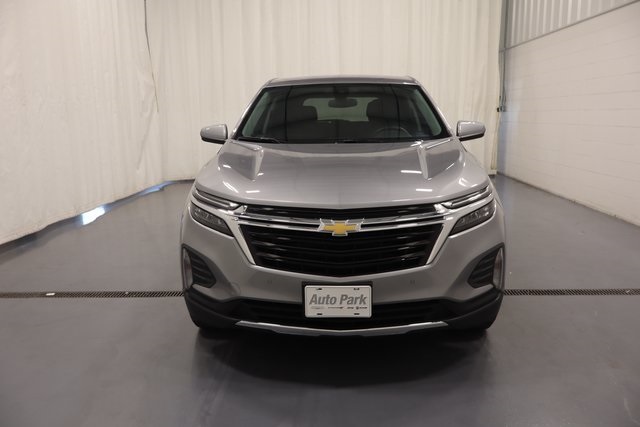 2024 Chevrolet Equinox LT photo 3