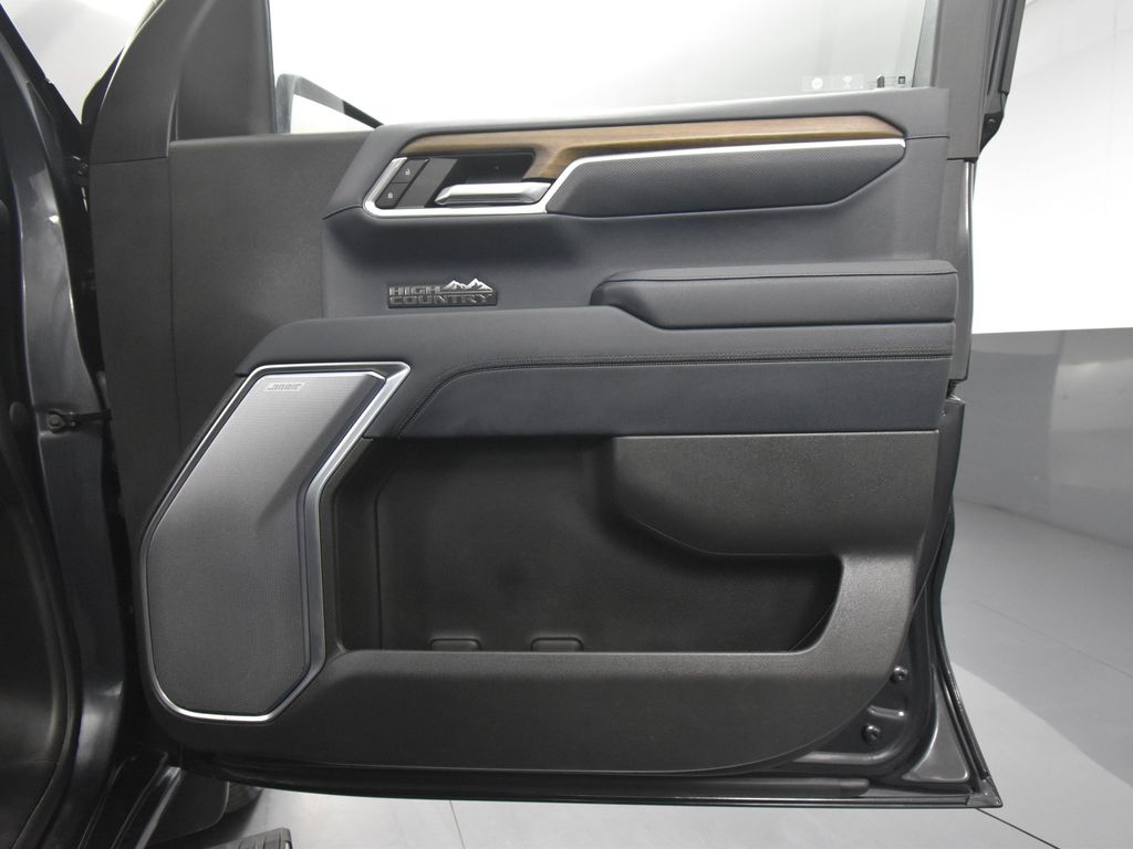 2024 Chevrolet Silverado 1500 High Country photo 38