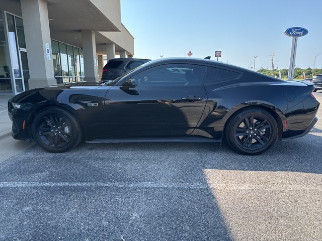 2024 Ford Mustang GT photo 6