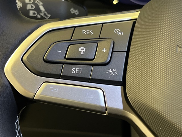2026 Volkswagen Atlas Cross Sport SE photo 9