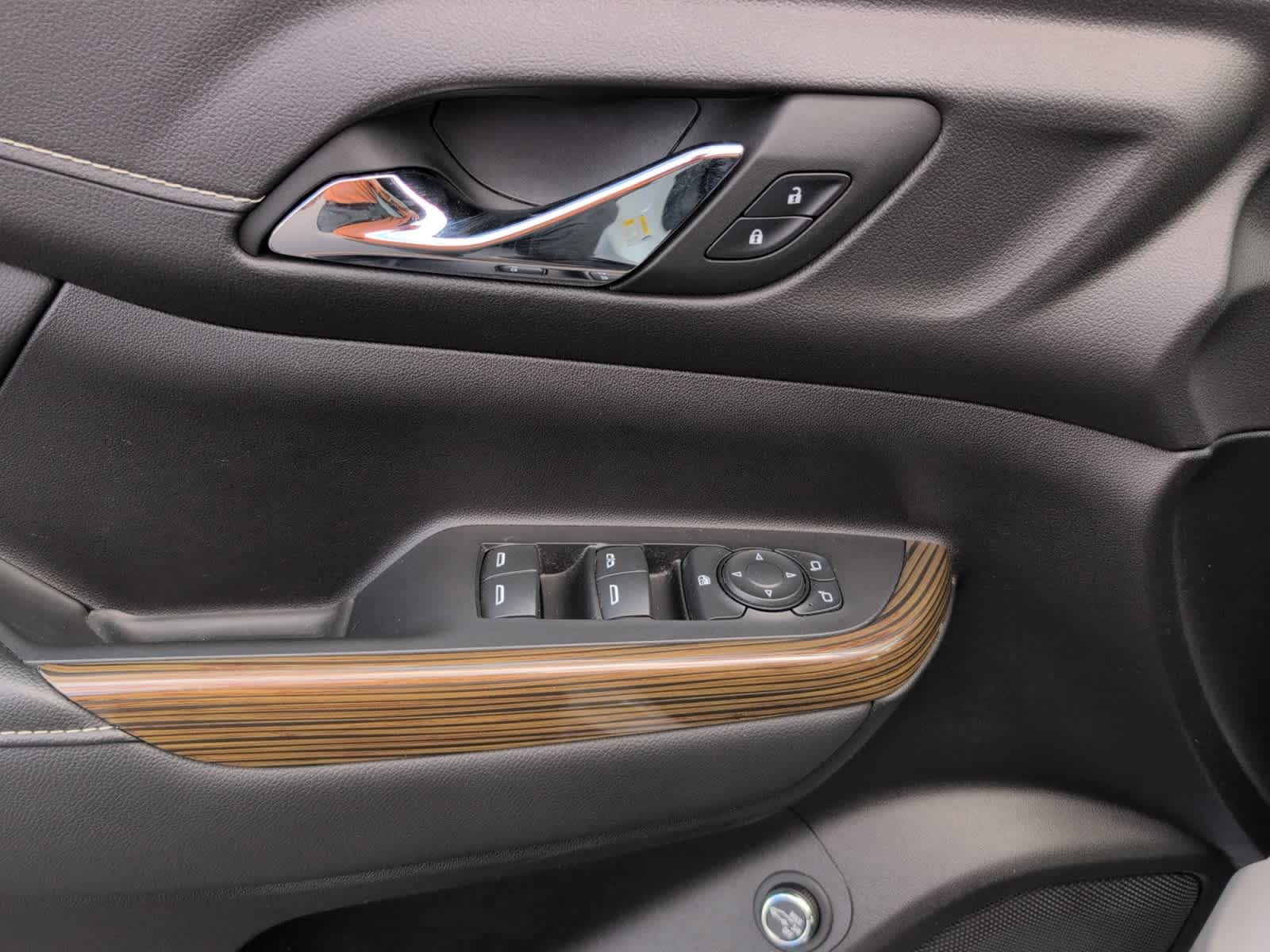 2023 Gmc Acadia SLE photo 9