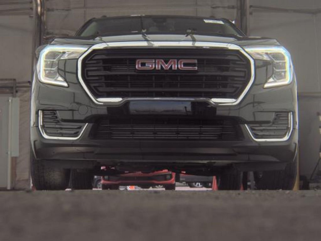 2022 Gmc Terrain SLE photo 3