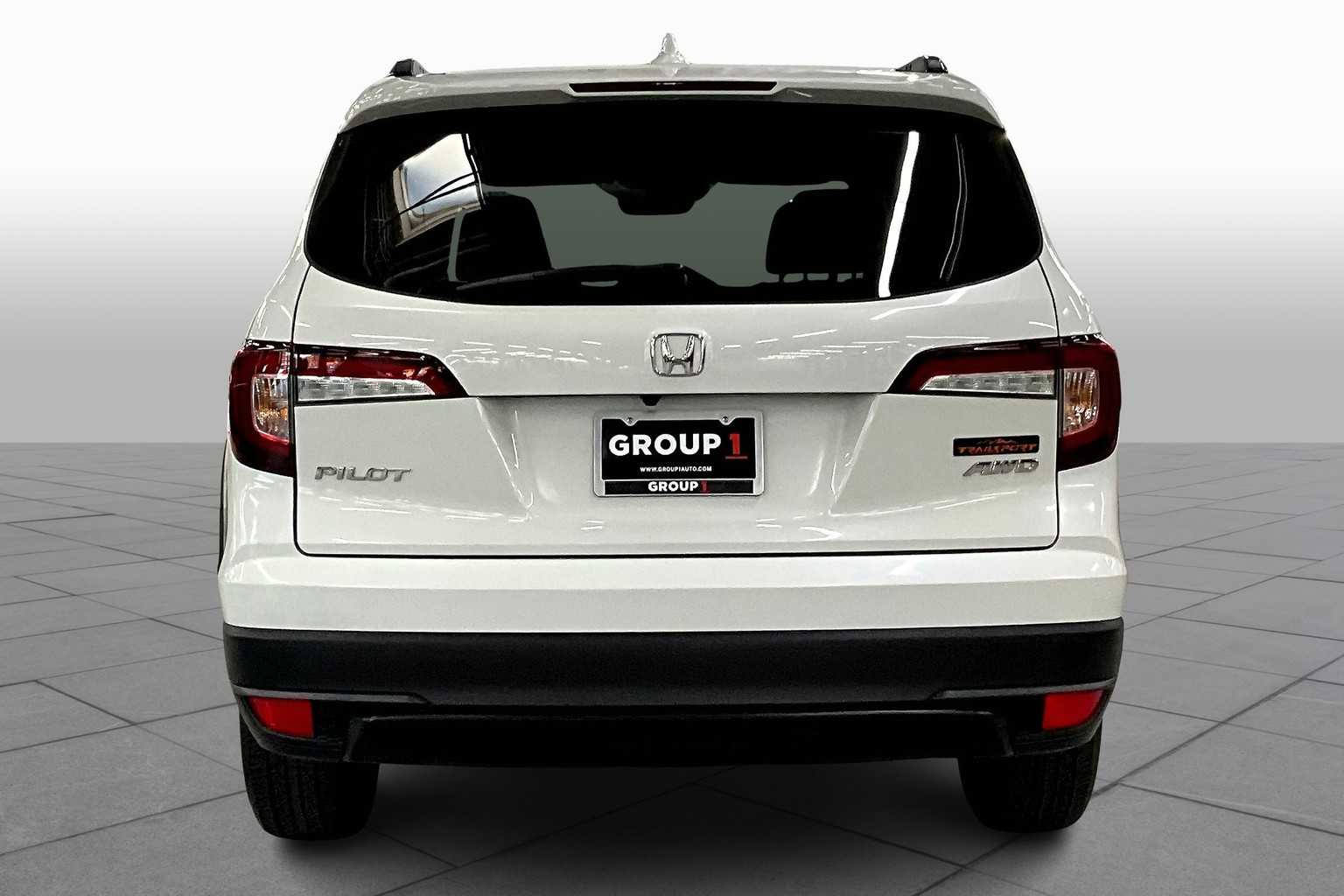 2022 Honda Pilot TrailSport photo 3