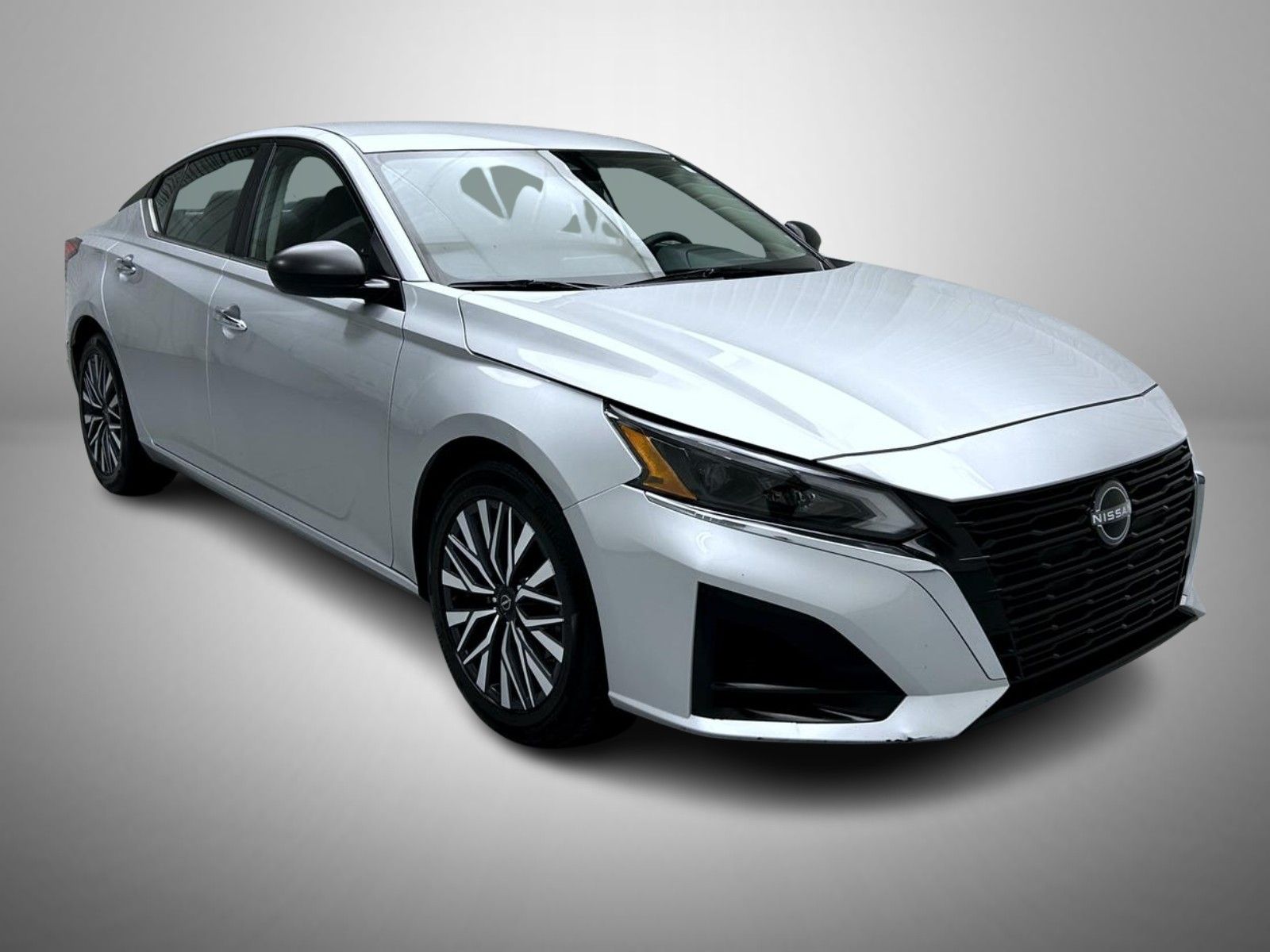 2024 Nissan Altima 2.5 SV photo 3