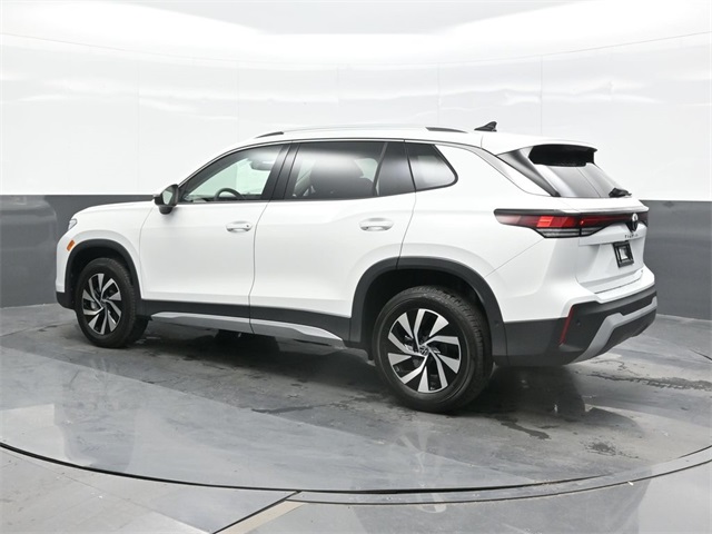 2025 Volkswagen Tiguan S photo 2