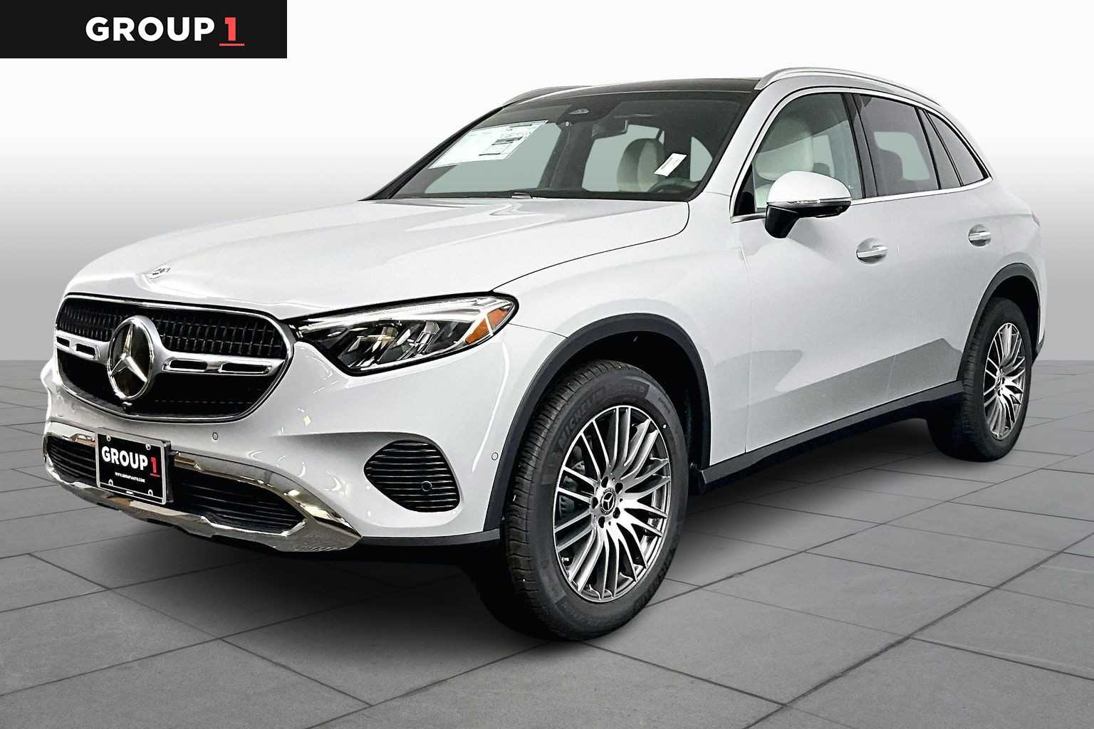 2026 Mercedes-Benz GLC Base's photo