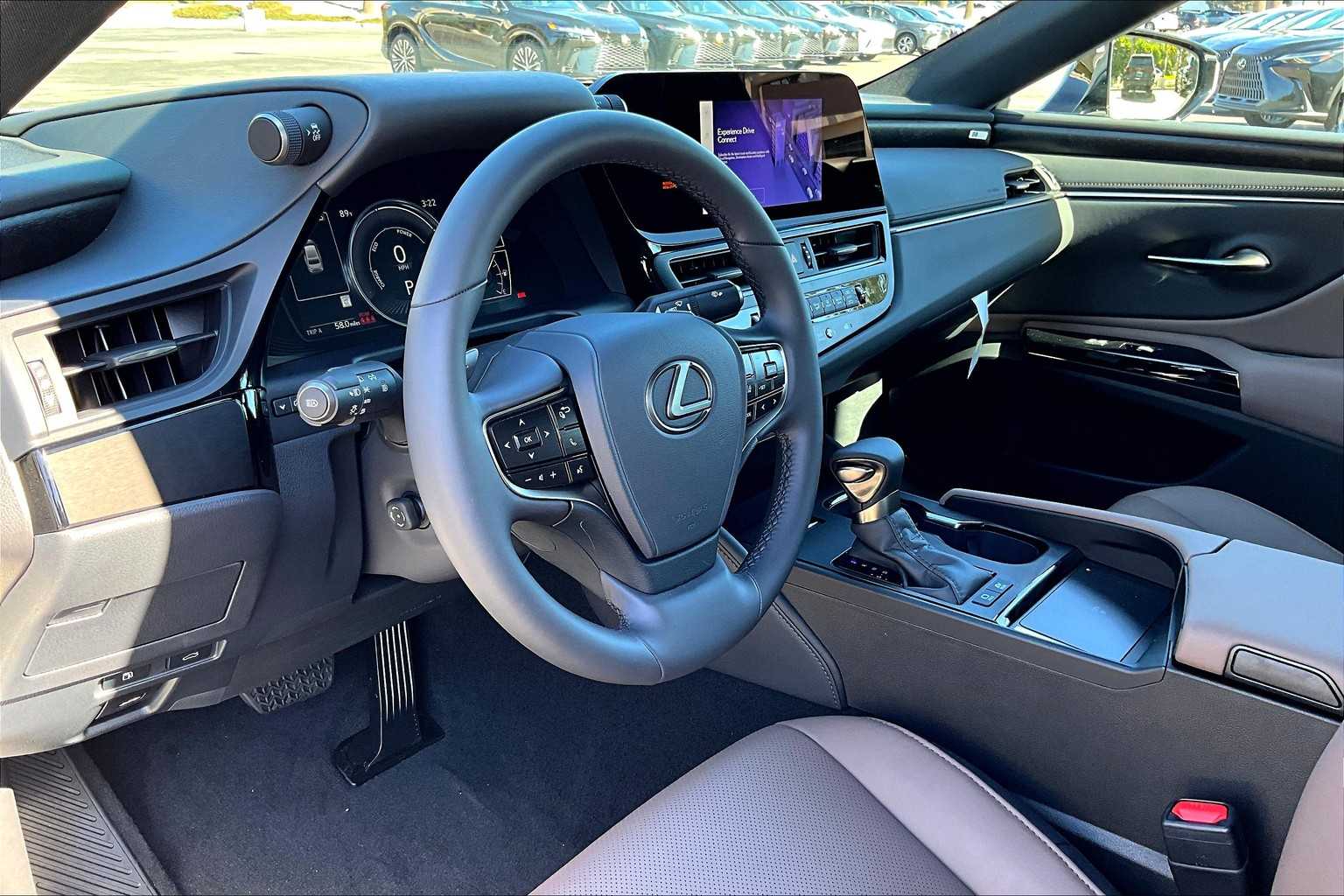 2025 Lexus ES 300h Premium photo 9