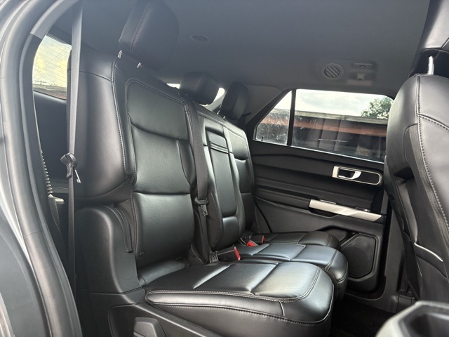 2023 Ford Explorer XLT photo 9