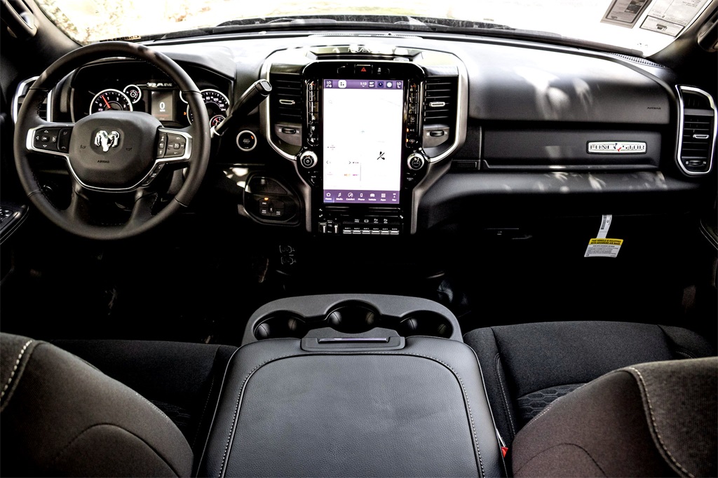 2025 Ram 2500 Big Horn photo 20