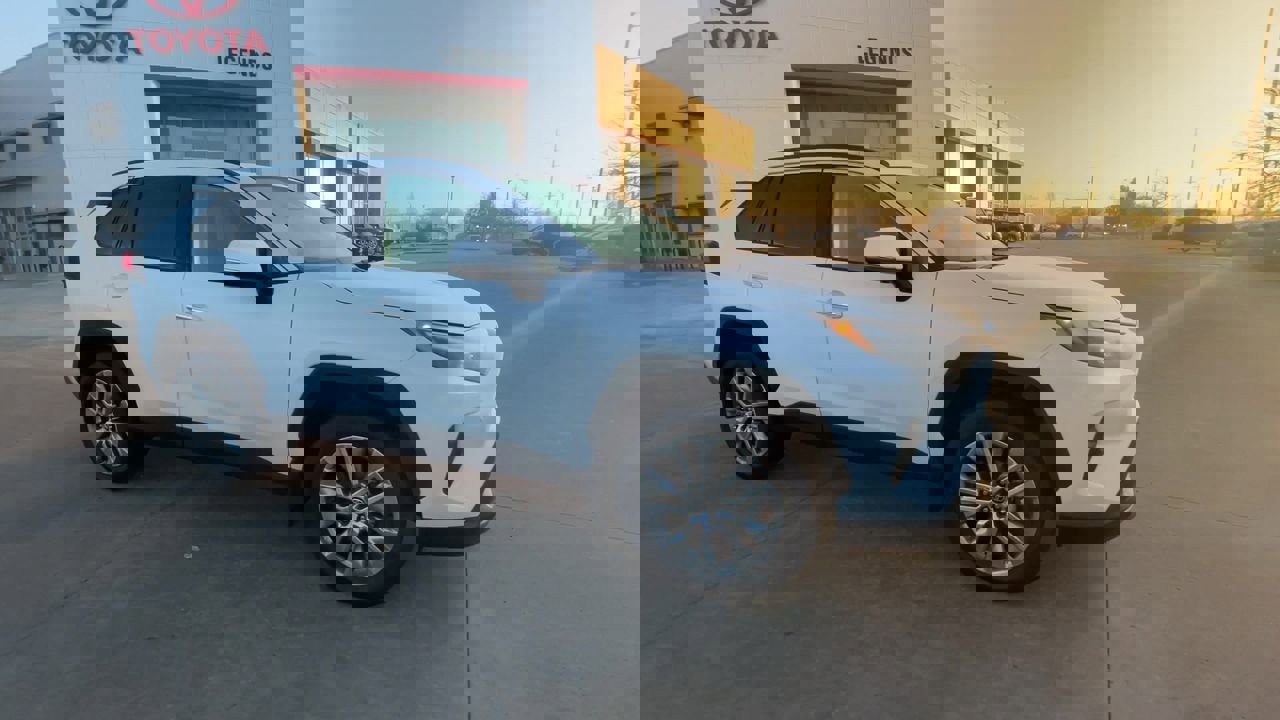Used 2023 Toyota RAV4 Limited with VIN 2T3N1RFV2PW342209 for sale in Kansas City