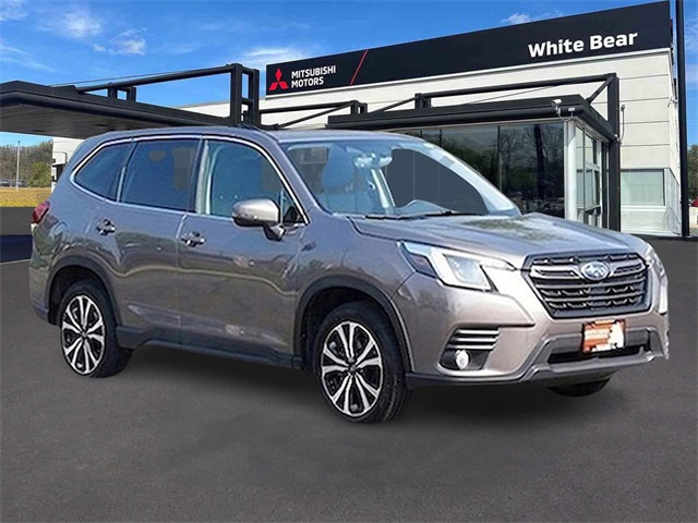 2023 Subaru Forester Limited's photo