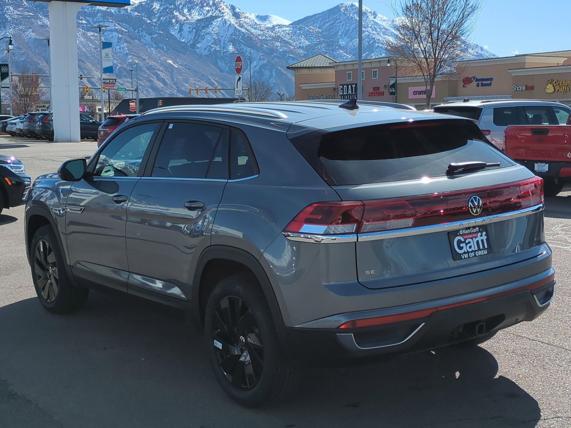 2025 Volkswagen Atlas Cross Sport SE Technology photo 5