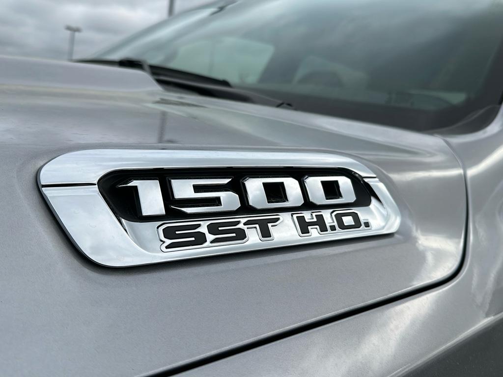 2025 Ram 1500 Limited photo 14