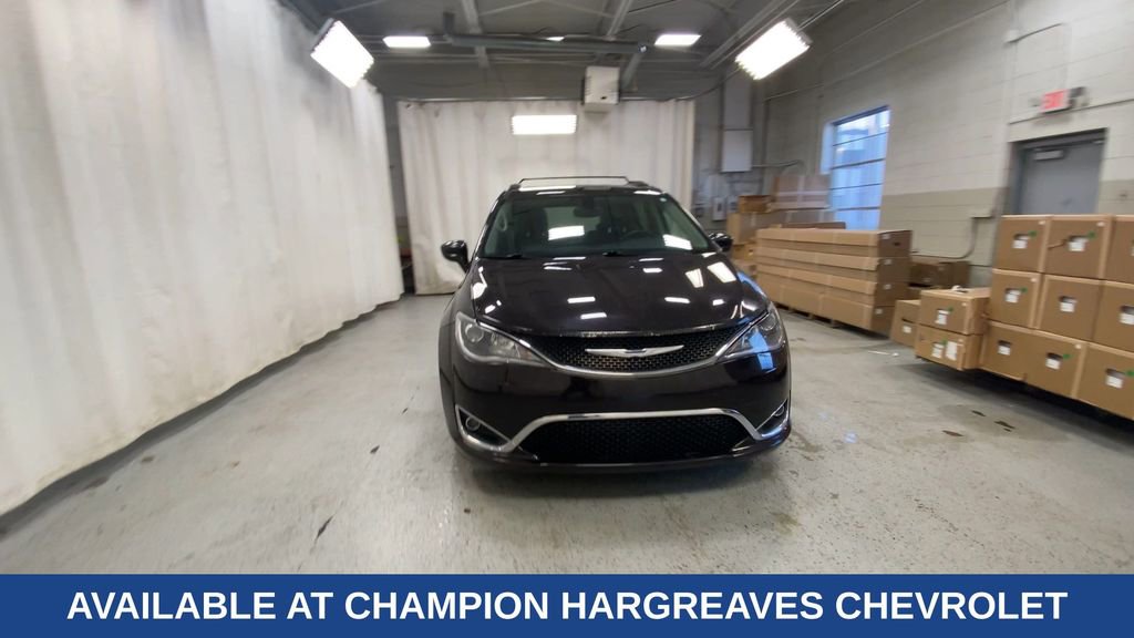 Used 2017 Chrysler Pacifica Touring-L with VIN 2C4RC1BG0HR668011 for sale in Royal Oak, MI