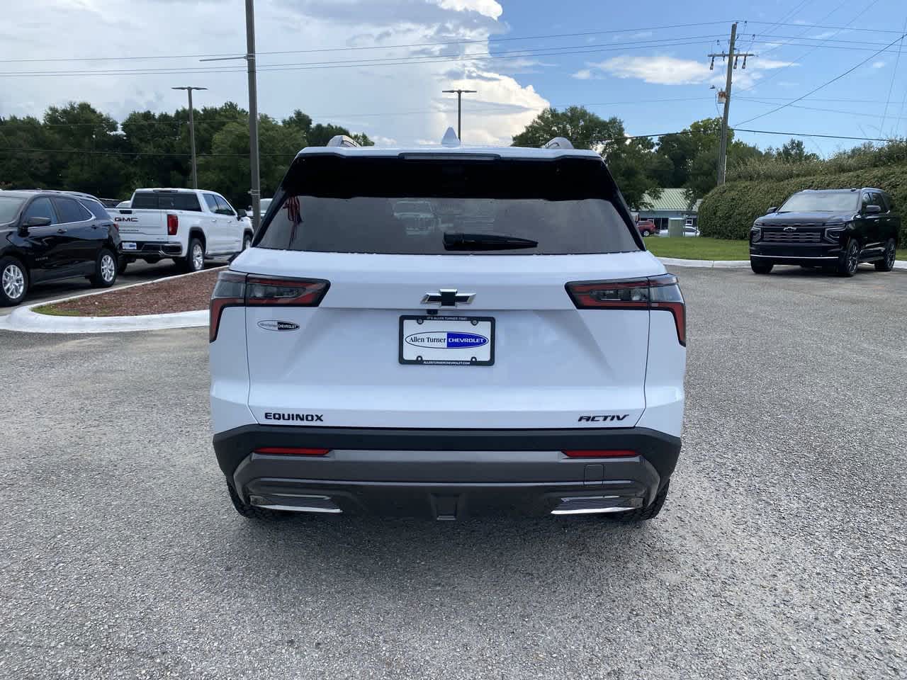 2026 Chevrolet Equinox ACTIV photo 4