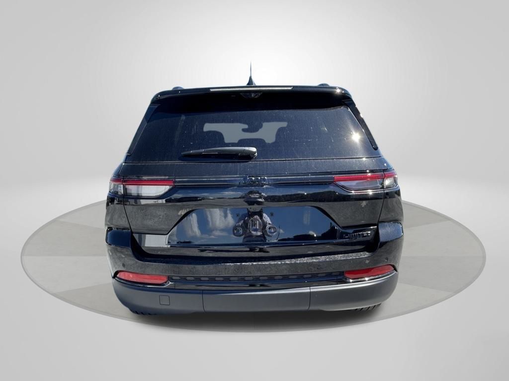 2025 Jeep Grand Cherokee Limited photo 6