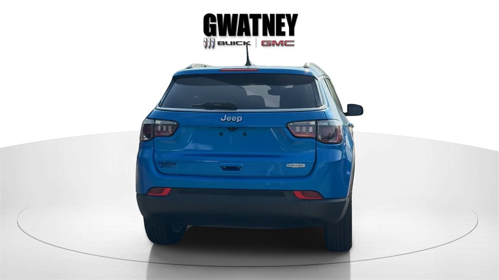 2022 Jeep Compass Latitude photo 5