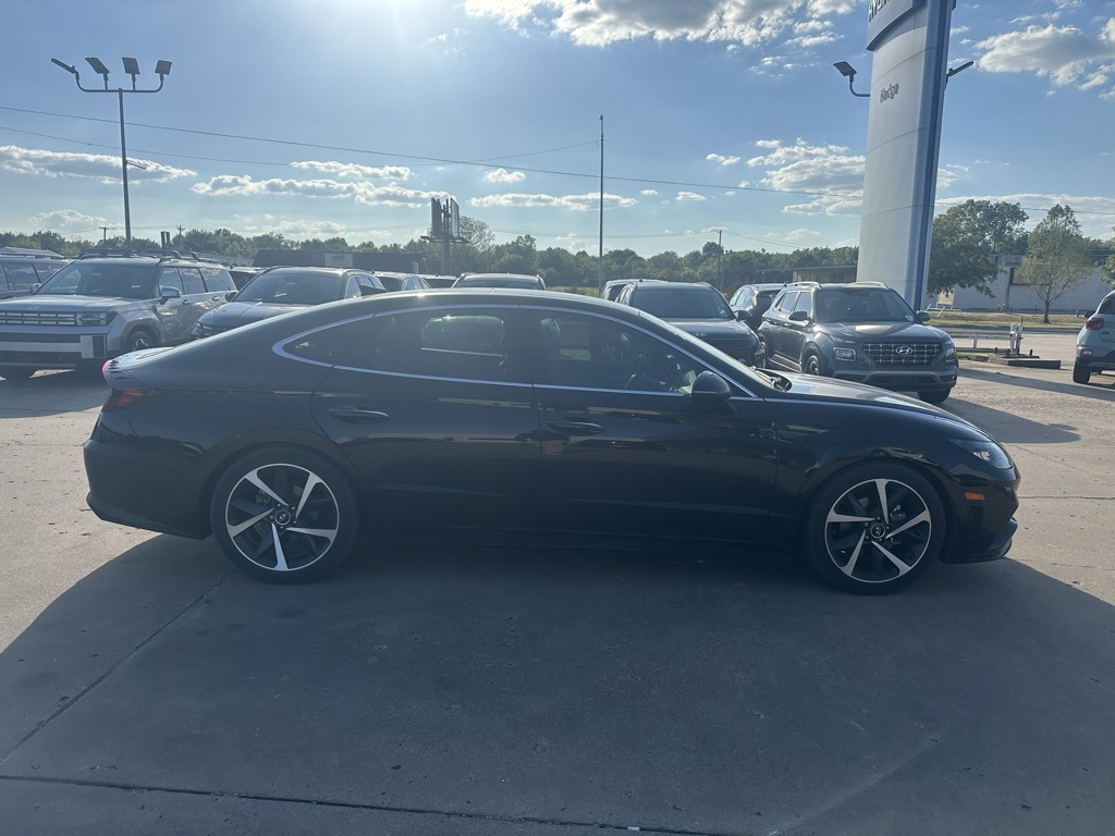 2022 Hyundai Sonata SEL Plus photo 4