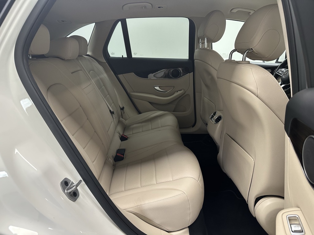2022 Mercedes Benz GLC 300 4MATIC photo 11