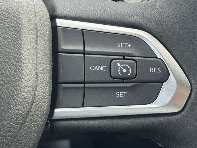 2025 Jeep Compass Latitude photo 15