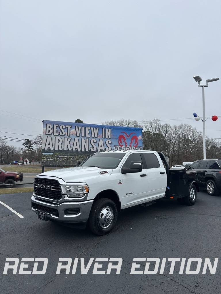 2024 RAM Ram 3500 Chassis Cab SLT's photo
