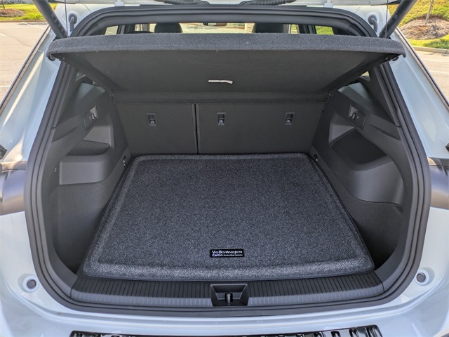 2025 Volkswagen Tiguan SEL R-Line Black photo 10