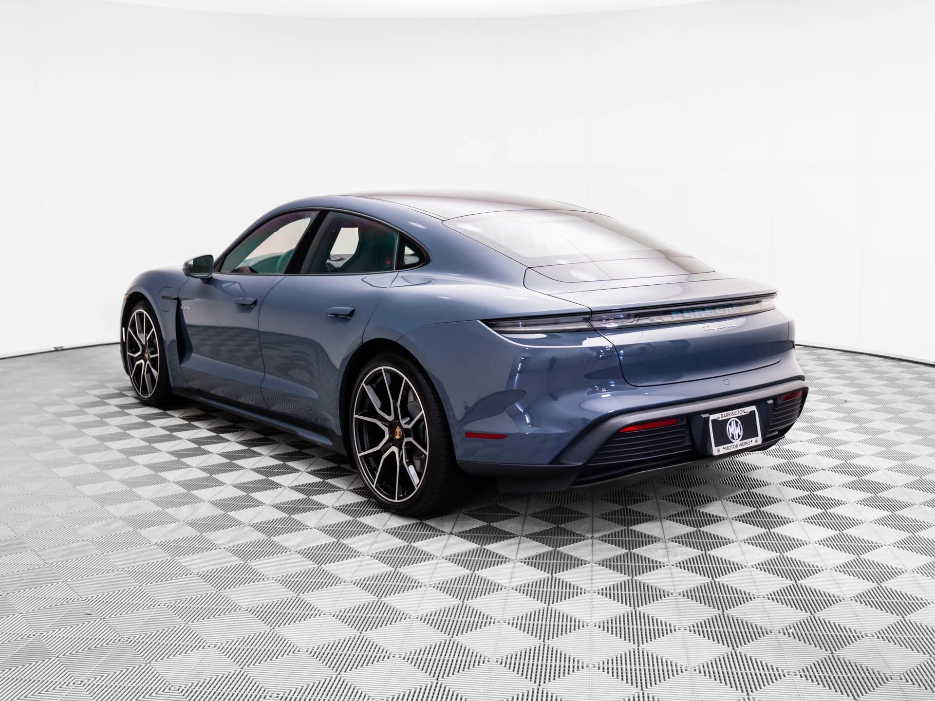 2026 Porsche Taycan 4 photo 3