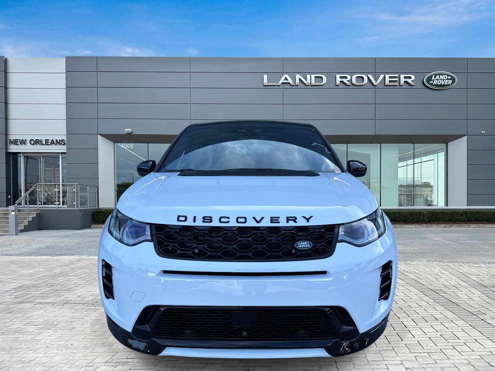2025 Land Rover Discovery Sport SE photo 4