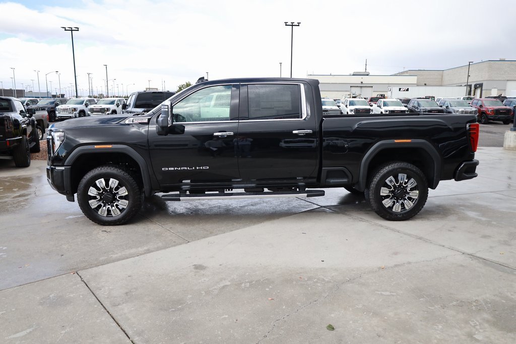 2026 Gmc Sierra 3500 HD Denali photo 3