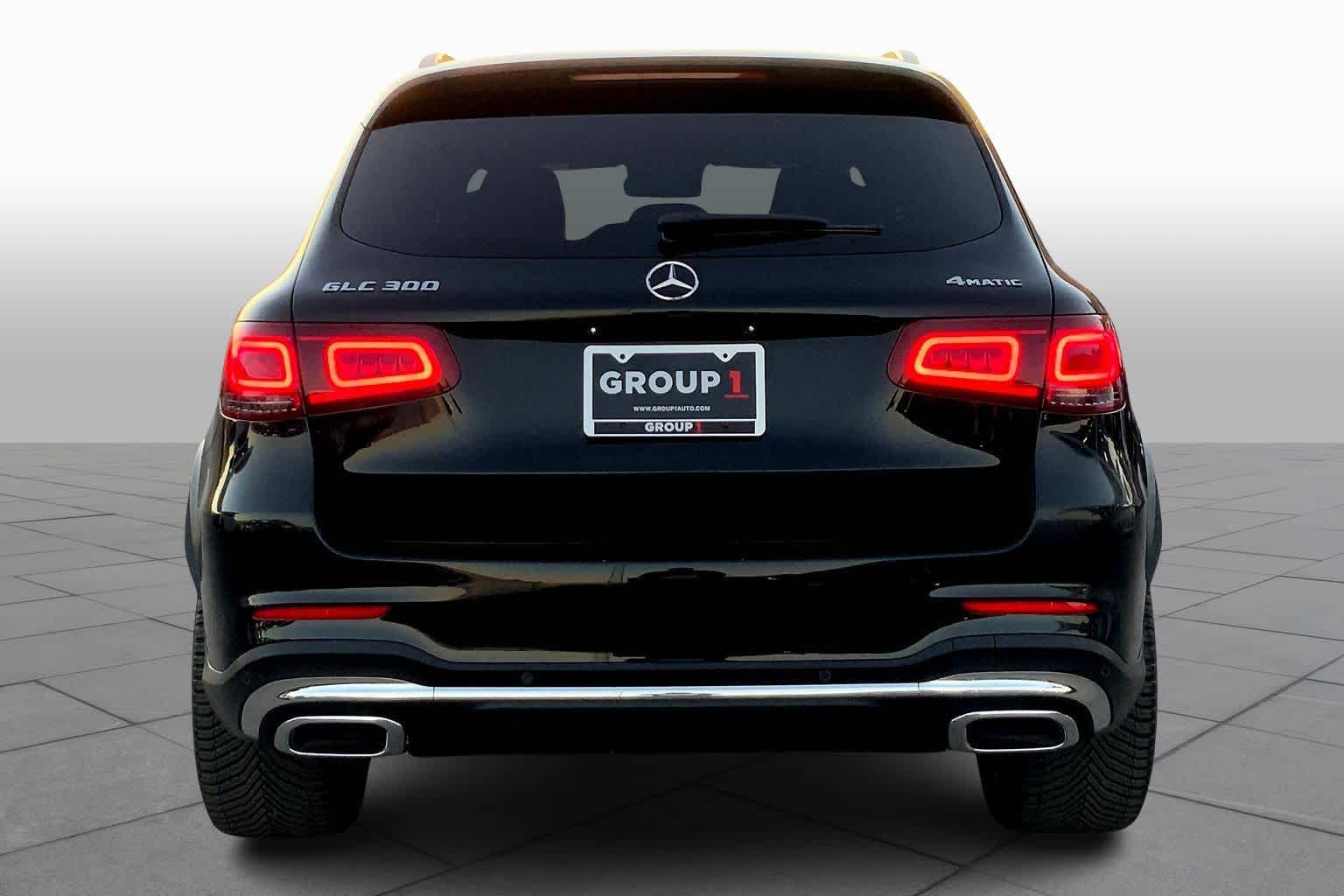 2022 Mercedes Benz GLC 300 4MATIC photo 4