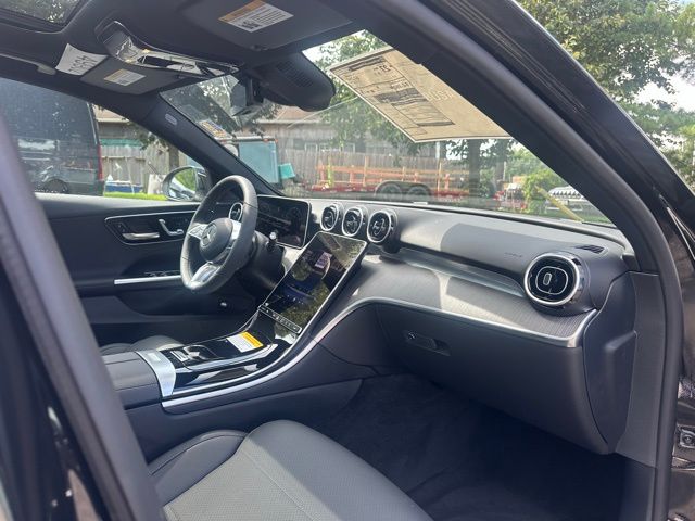 2025 Mercedes Benz C 300 4MATIC photo 23