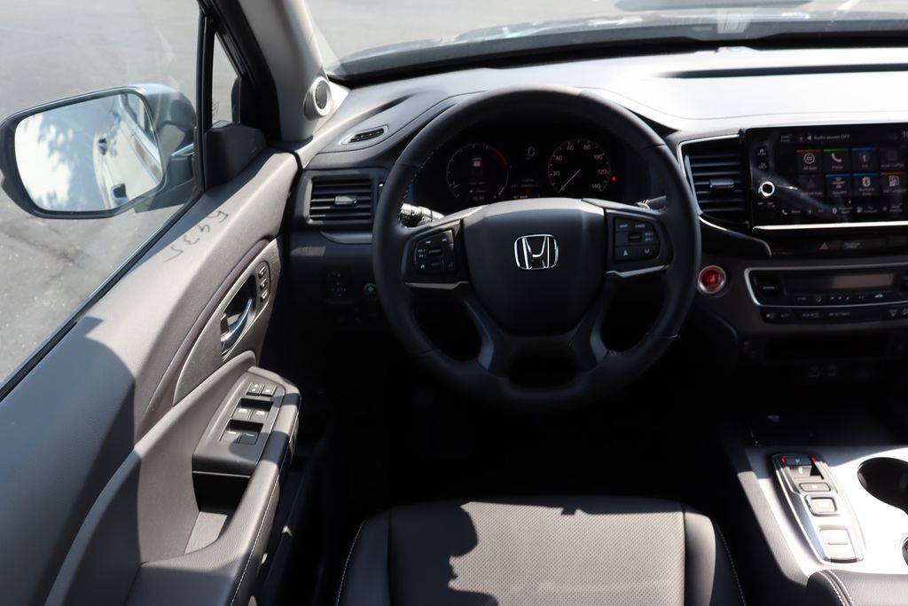 2025 Honda Ridgeline RTL photo 16