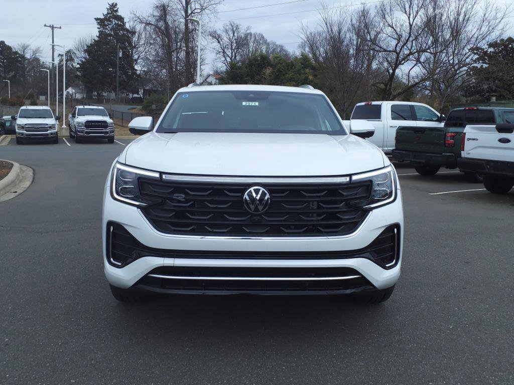 2025 Volkswagen Atlas Cross Sport SEL Premium R-Line photo 2