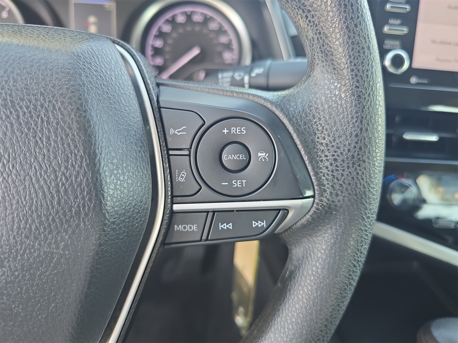 2023 Toyota Camry LE photo 24