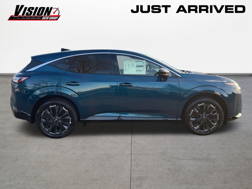 2026 Nissan Murano Platinum photo 4