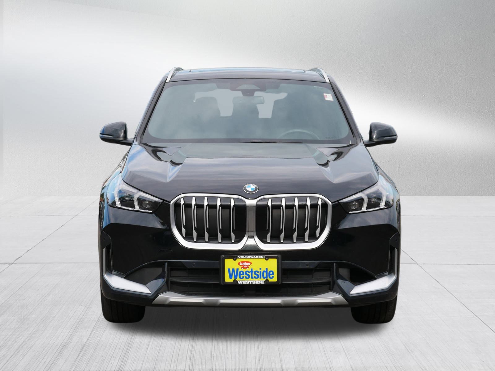 2025 Bmw X1 XDrive28i photo 2