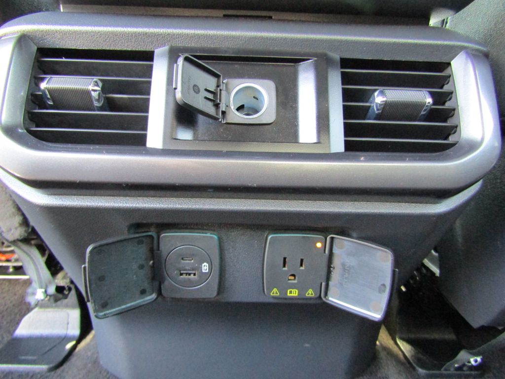 2023 Ford F-150 XLT photo 37