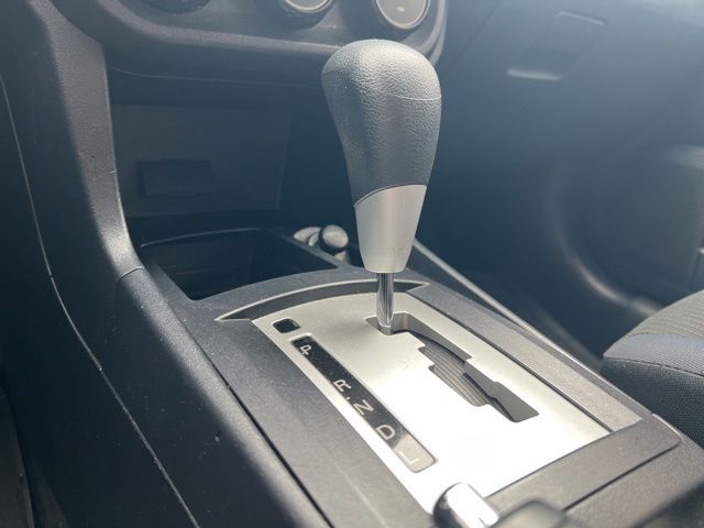 2014 Mitsubishi Lancer ES photo 19