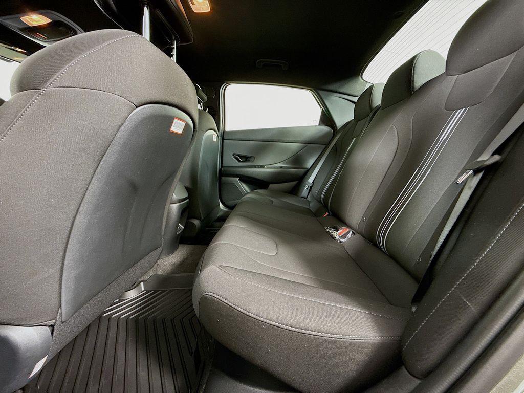 2025 Hyundai Elantra Hybrid SEL Sport photo 23