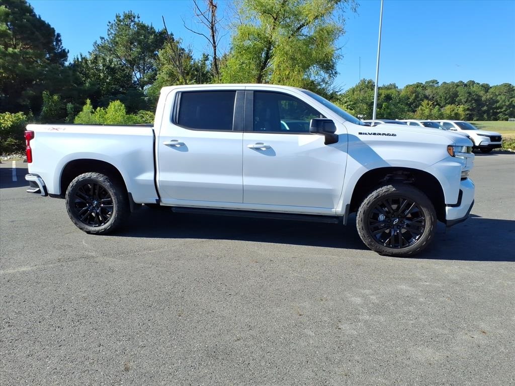 2021 Chevrolet Silverado 1500 RST photo 2
