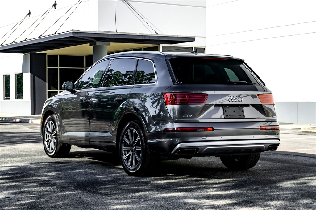 2019 Audi Q7 55 Premium Plus photo 7