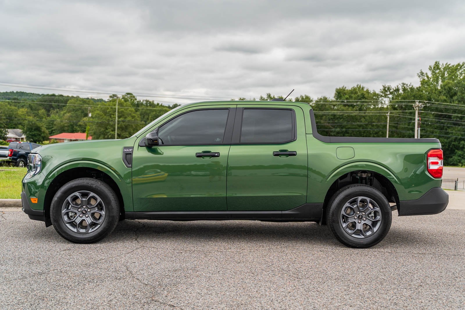 2025 Ford Maverick XLT photo 2